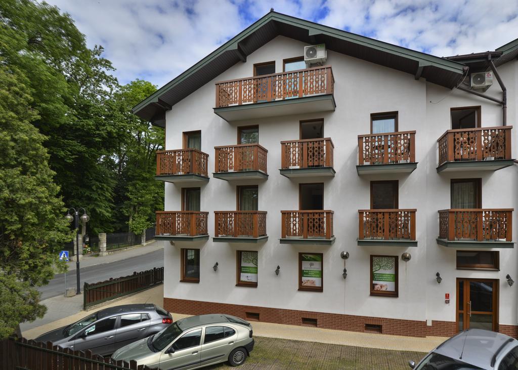 Sanatorium Zbyszko Hotel บุสโก-สดรูย ภายนอก รูปภาพ